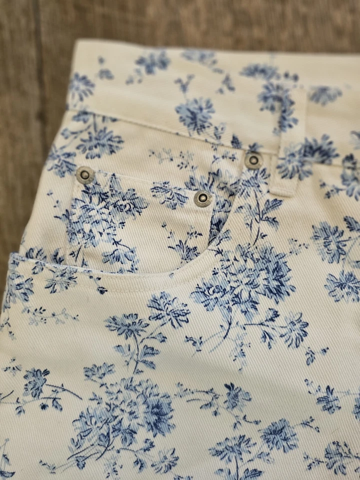 Pantalones Cortos Vaqueros Vintage Y2K Floral Bordado Tiro Alto LA Blues 10 Cortos Foto 3 de 4