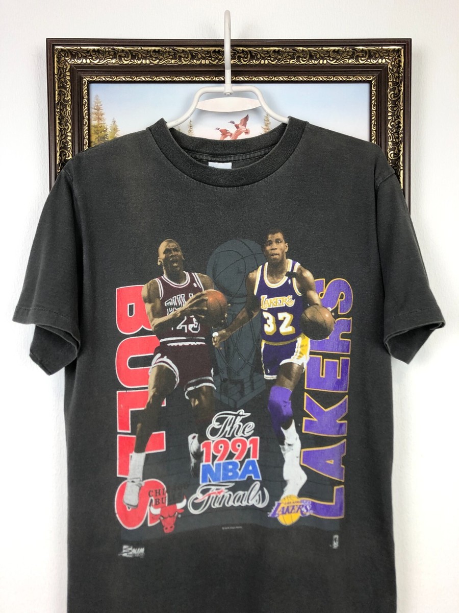 Vintage 90's NBA Finals Bulls Lakers Shirt Jordan Magic NBA Tee