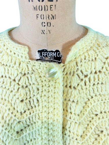 Vintage 1960s Crochet Cape Yellow Chevron Knit Button Down Sweater Cape - Picture 5 of 10