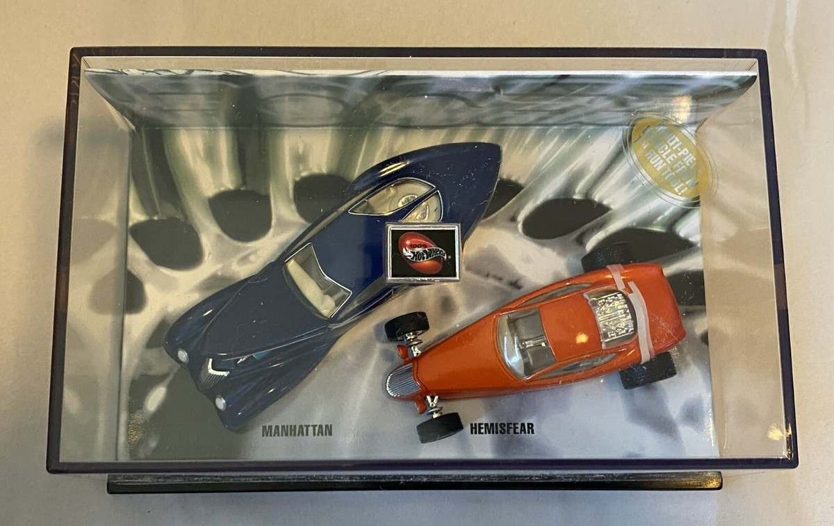 Hot Wheels Limited Edition Foose Design 2-Car Set Manhattan Hot Wheels Limited Edition Foose Design 2-Car Set Manhattan