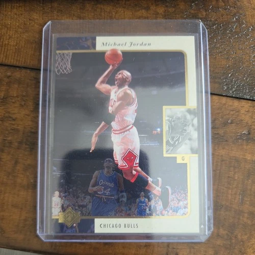 1995-96 SP - Michael Jordan #23 Chicago Bulls Foil Back Of Card Chrome Like Foil