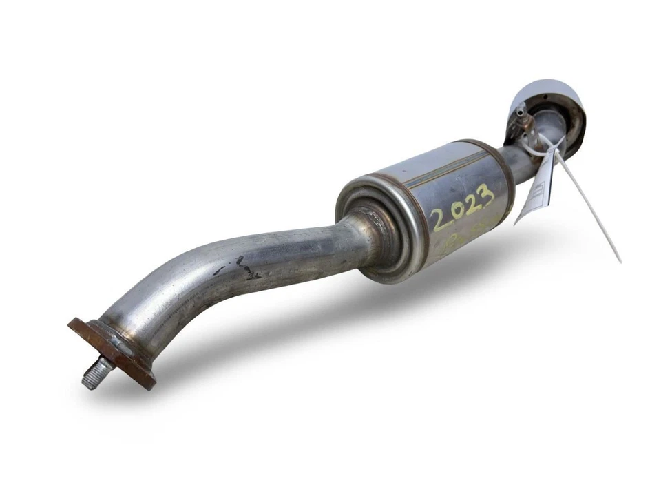 Escape silenciador izquierdo Honda Passport 2022-2023 con punta cromada Foto 3 de 4