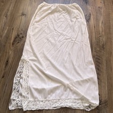 Vintage Women  s Lingerie Slip Ivory Lace Lined Size Medium