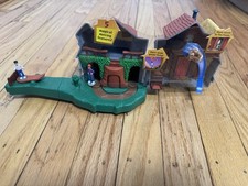 Vtg Polly Pocket Harry Potter Weasley Burrow House 3 Figures Ron Harry Gnomes