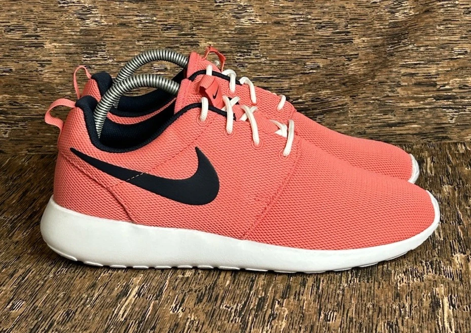 Nike Roshe One Zapatos Atléticos Tenis para Correr Mar Coral Rosa Para Mujer Talla 9” Foto 2 de 4