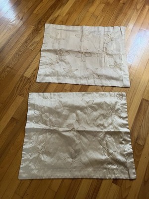 Pair (2)MARTHA STEWART Luxury STANDARD SHAM Embroidered FLORAL