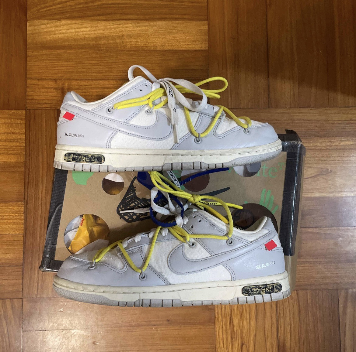 lot 27 off white