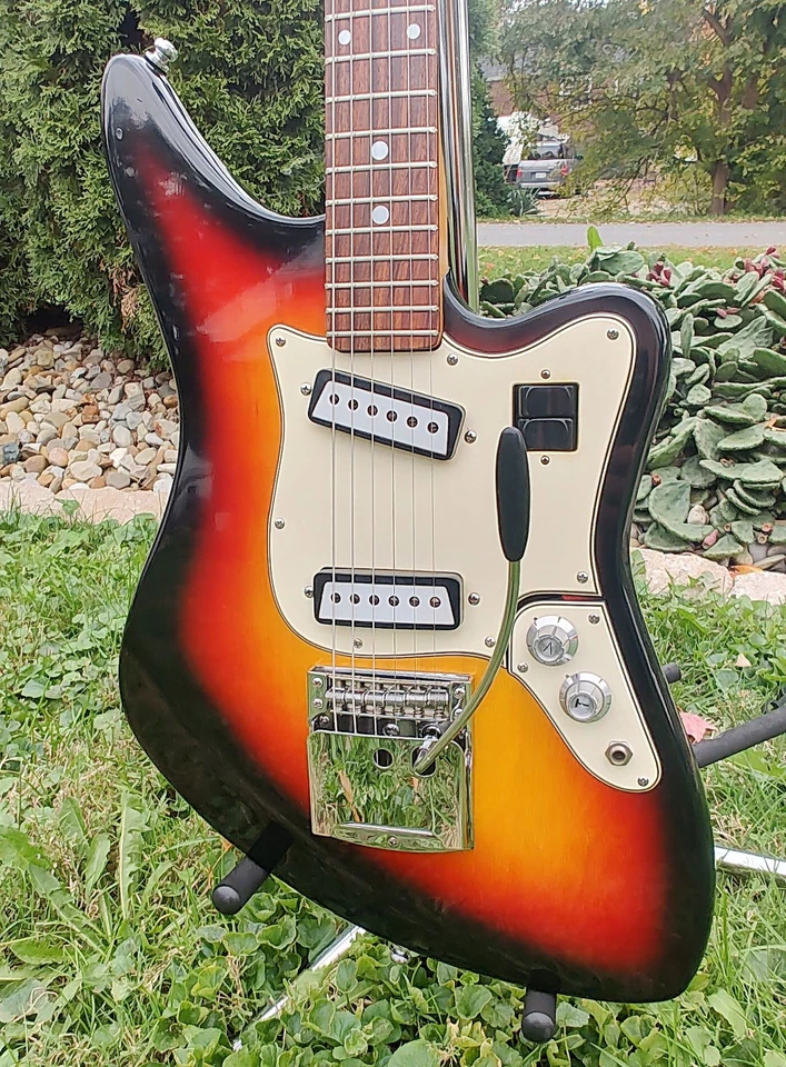 Nice Rare Early Vintage Aria Arai Diamonds Univox Matsumoku 1532T Offset Guitar - Image 2 of 4