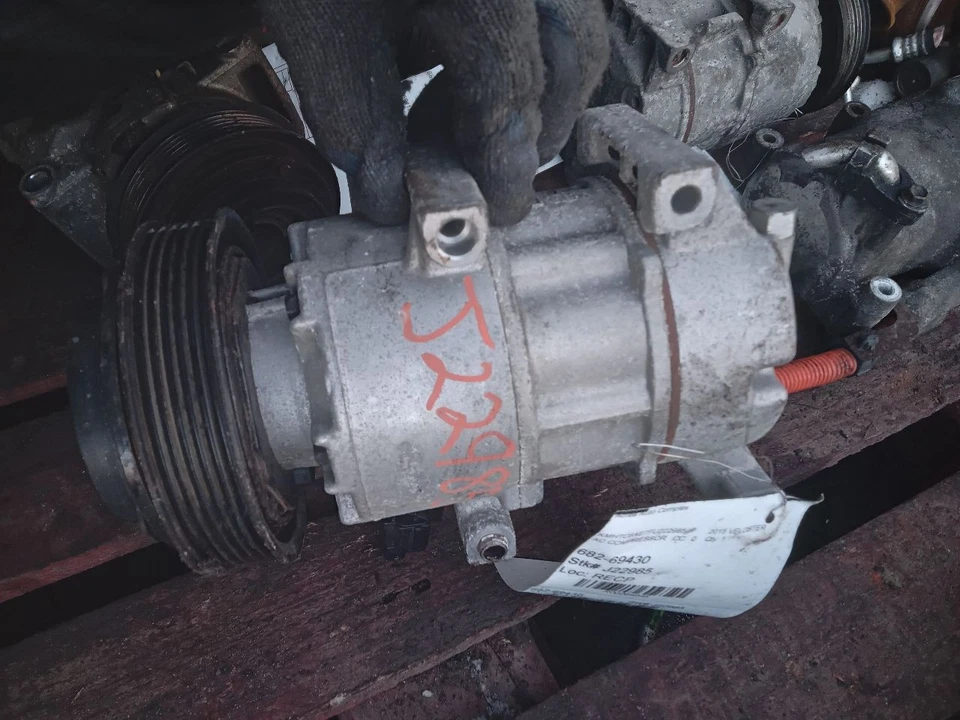 Used A/C Compressor fits: 2015 Hyundai Veloster 1.6 Grade A Foto 4 de 4