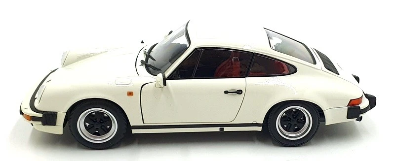 Minichamps 1/18 Scale 100 063024 1983 Porsche 911 Carrera Coupe 3.2 - White - Image 4 of 4