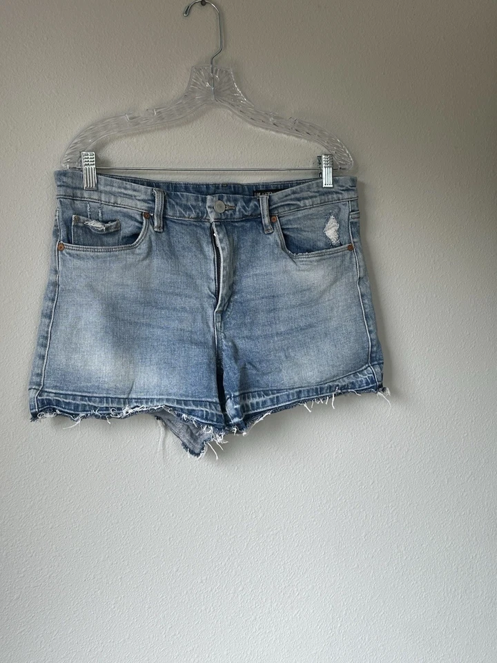 Pantalones cortos de mezclilla Blank NYC para mujer 31 alto potencial The Essex corte clásico Foto 2 de 4