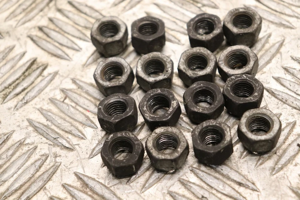 Tuercas de rueda de acero Ford Fiesta MK7 X16 2013-2017 AY64 Foto 4 de 4