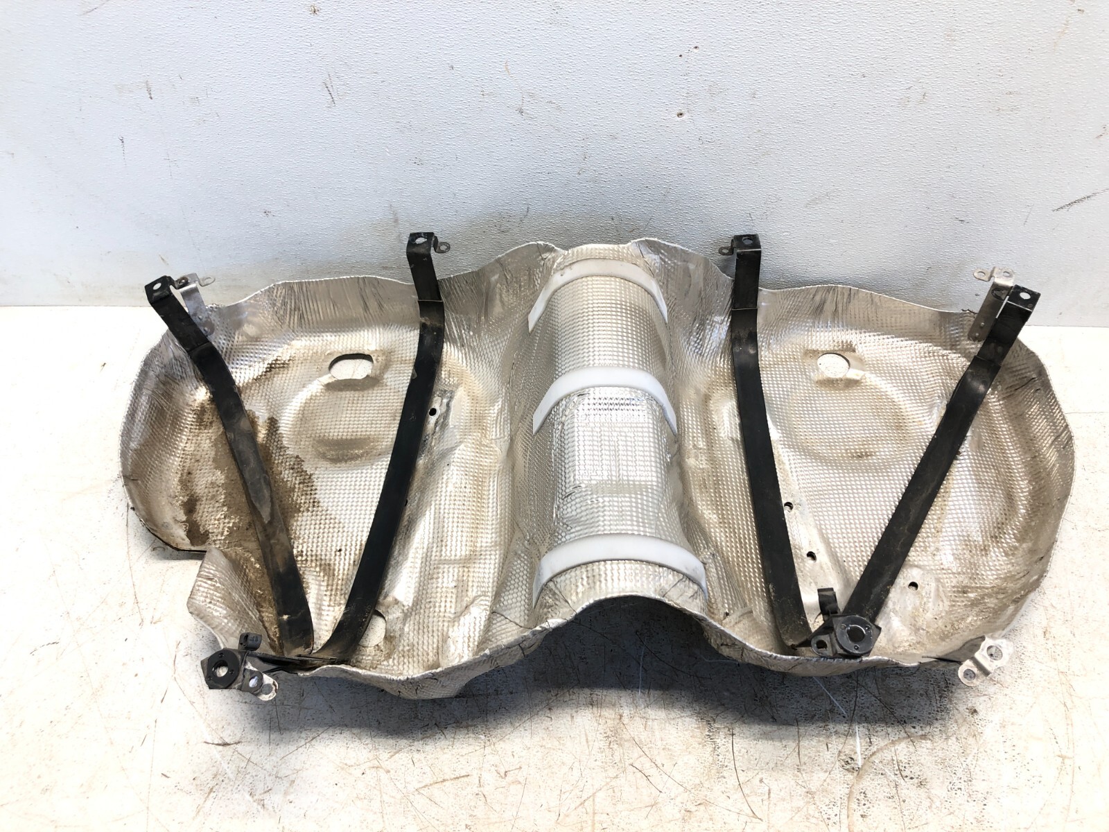 2017-2024 MASERATI LEVANTE S FUEL TANK HEAT SHIELD GUARD PROTECTOR COVER OEM.