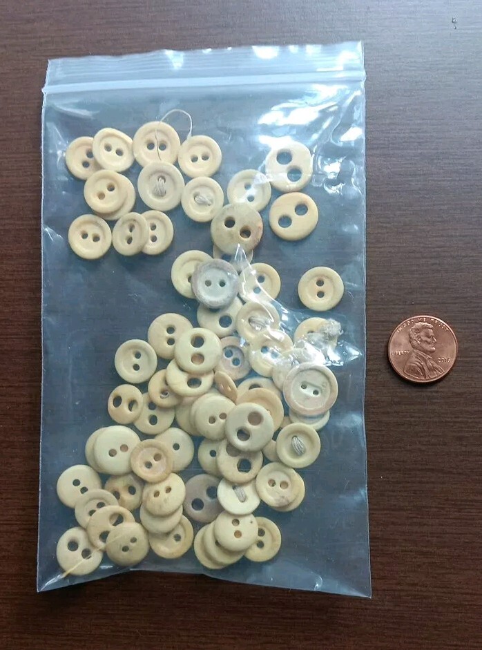 Lot Bone/Wood Buttons 2 & 4 Holes Large and Medium Size Sew-Through | eBay
