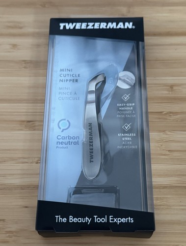 NEW IN PKG TWEEZERMAN MINI CUTICLE SQUEEZE AND SNIP NIPPER