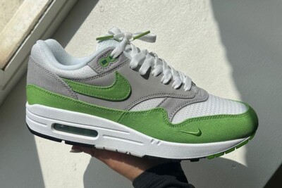 nike patta chlorophyll