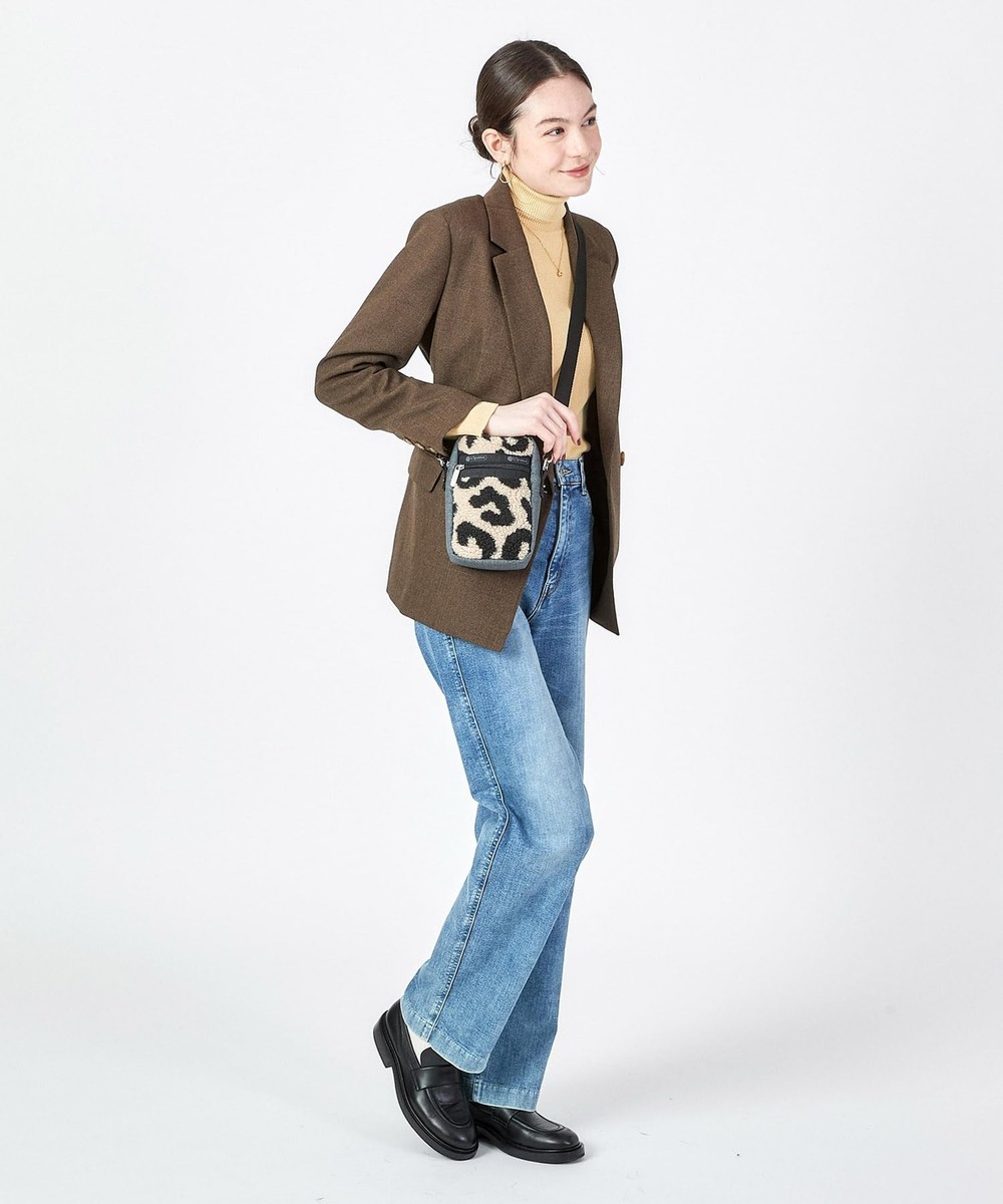 ★LeSportsac★ White Denim Cream Sherpa Phone Crossbody 1608 Denim Phone Crossbody - White Denim/Cream Sherpa – LeSportsac