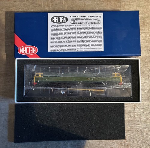 Heljan 4748 - 00 Guage Class 47 Diesel BR grün mit kleinen gelben Enden | Zustand: New: Other (See Details)
