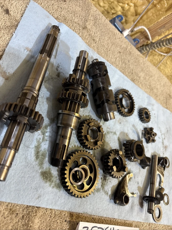 Honda ATC 200 ES 1984 transmisión engranajes tripas 357 Foto 4 de 4