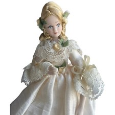 Casa de muñecas miniatura 1:12 Elizabeth Staryk muñeca mujer rubia vestido claro 6"