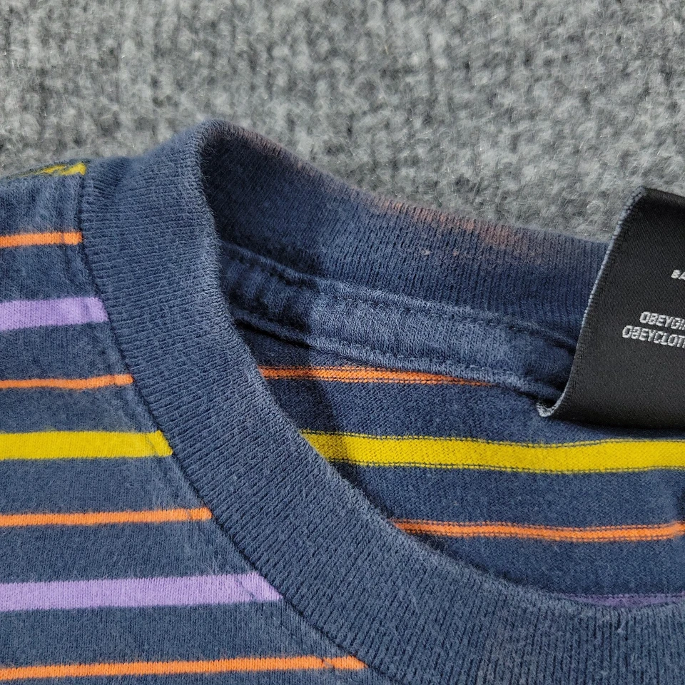 Obey Shirt Women's Small Blue Purple Striped Graphic Tee Short Sleeve Top Adult - Imagem 4 de 4