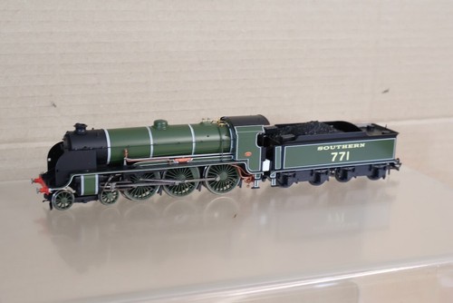 LOCOMOTIVE HORNBY R3010 DCC READY SOUTH 4-6-0 N15 771 SIR SAGRAMORE om - Photo 2 sur 9