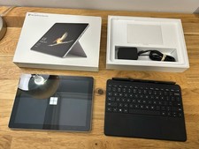 Microsoft Surface Go 1824 10.6" Pentium 4415Y 4GB RAM 64 GB SSD Keyboard