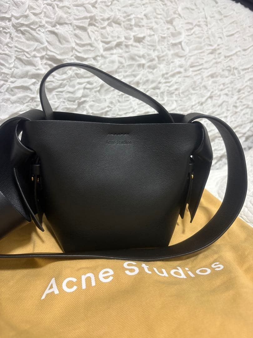 Acne Studios MUSUBI Mini 2way ブラック Acne Studios Musubi Micro Bag Black Leather 2Way Shoulder Handbag