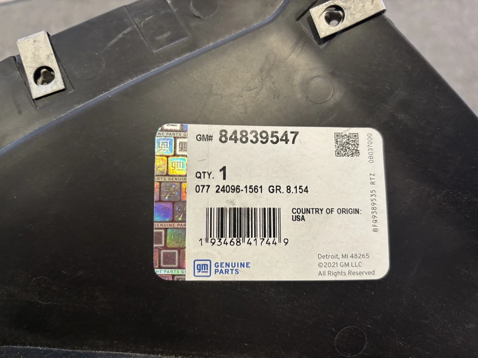 Genuine GM Front Driver Side Tire Front Air Deflector 84839547 FACTORY OEM - Image 4 of 4
