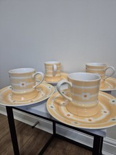 4 x Whittard of Chelsea Yellow Striped Tankard Mugs & Plates With Flower Detail 
