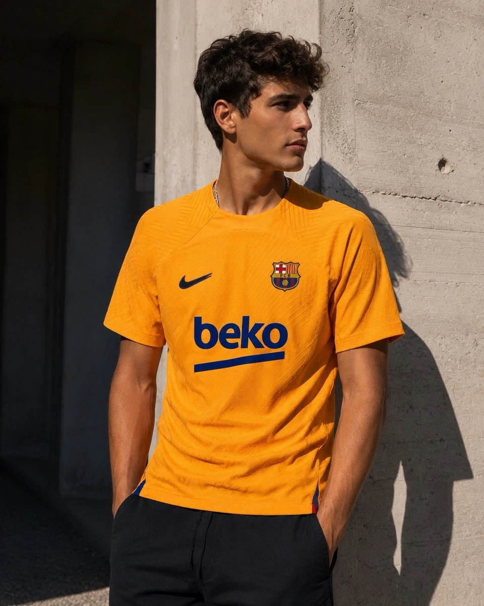 Preços baixos em Fc Barcelona Laranja fã de Futebol Clube
