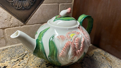 Rare Fitz & Floyd Tulip Flower Tea Pot Coffee Pink 42 oz.