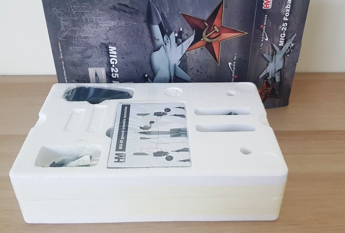 Hobby Master 1/72 HA5601 MiG-25P Foxbat Red 31, Viktor Hobby Master 1/72 HA5601 MiG-25P Foxbat Red 31, Viktor
