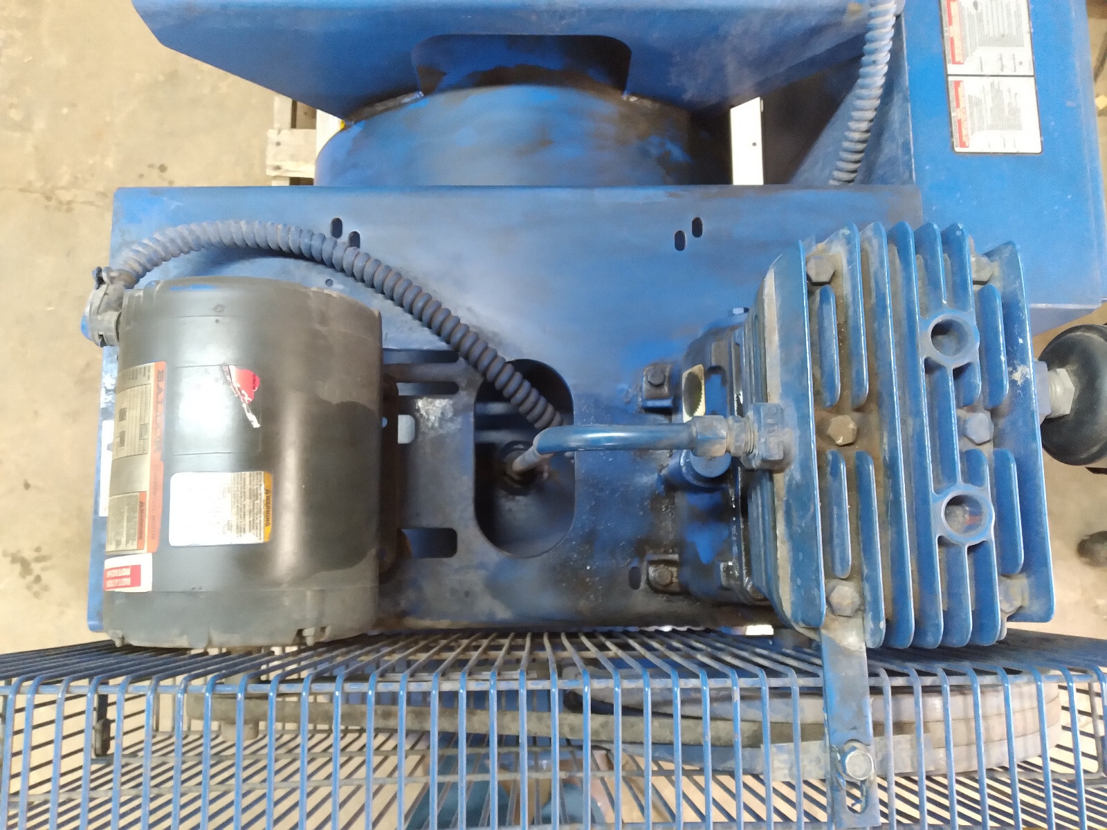 Quincy Climate Control Tank Mounted Duplex Reciprocating Air