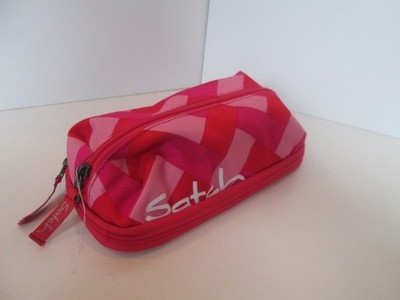 DEJ/PL685:1 SATCH Federmappe Pen Box Chaka Cherry SAT-PEN-001-9D0 NEU