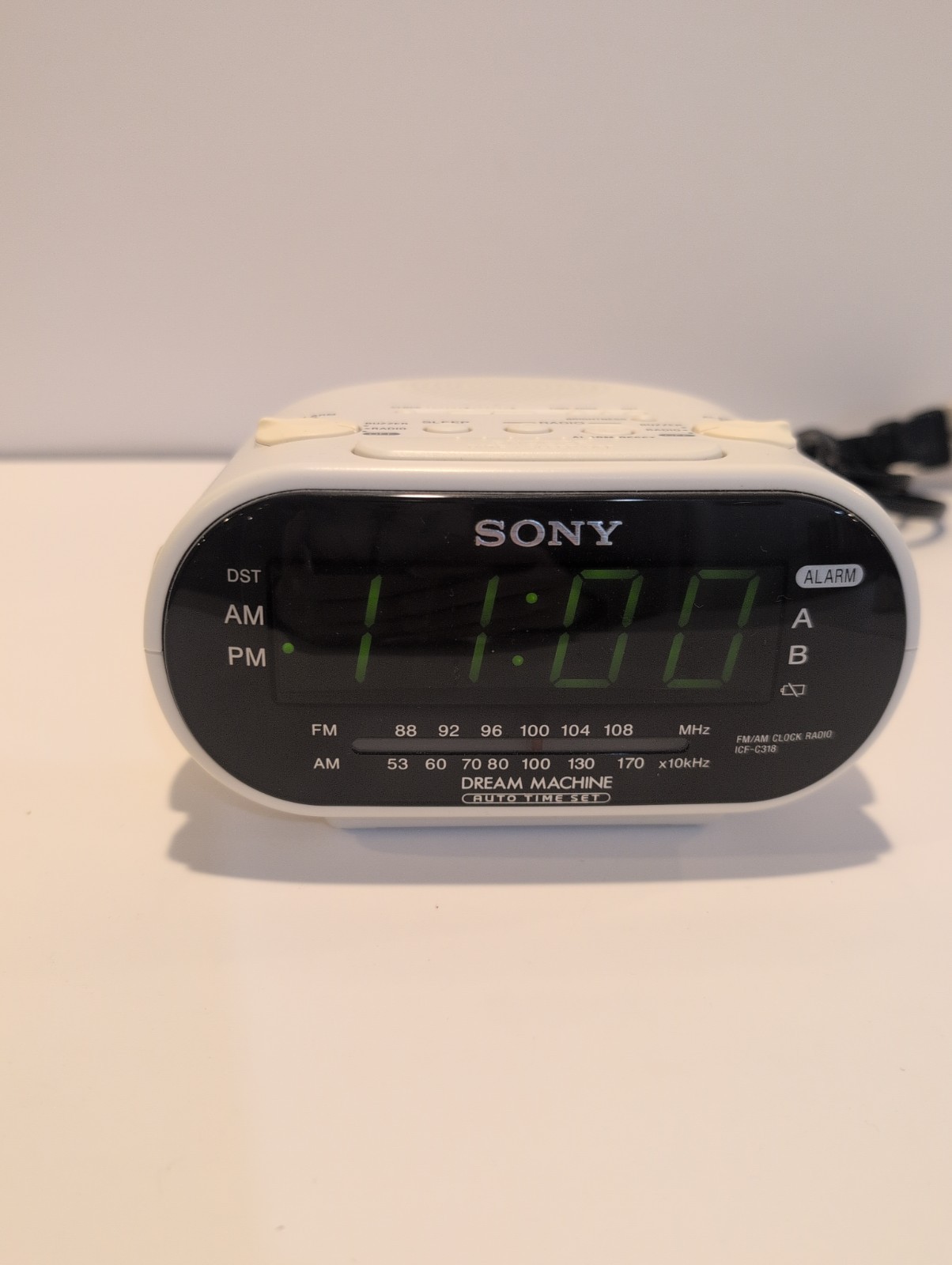 SONY ICF-C318 Dream Machine FM AM Clock Radio Dual Alarm White Tested