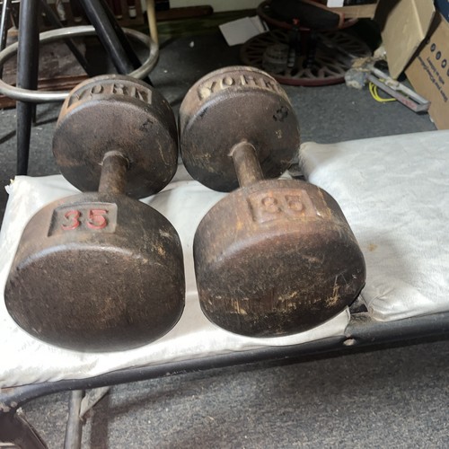 TWO YORK ROUNDHEAD DUMBBELLS WEIGHT 35 LB. VINTAGE IRON - Picture 2 of 2