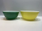 Set of 2 Vintage Pyrex Nesting Mixing Bowl Set Yellow (404) and Green (403)