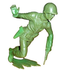 Marx Type Hard Plastic 5.5 inch Green World War 2 American Soldier Figure