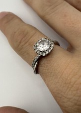 Sterling Silver Ring Double Band Design w/ White Stone Size 7.75