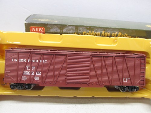 ROUNDHOUSE # 84424 ~ UNION PACIFIC 50' BOX CAR # 176391 ~ ESCALA HO | Zustand: Used