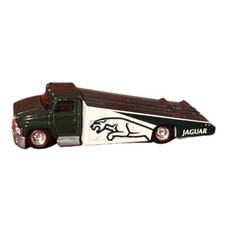 Hot Wheels Car Culture Team Transport Carry On Jaguar Truck 1:64