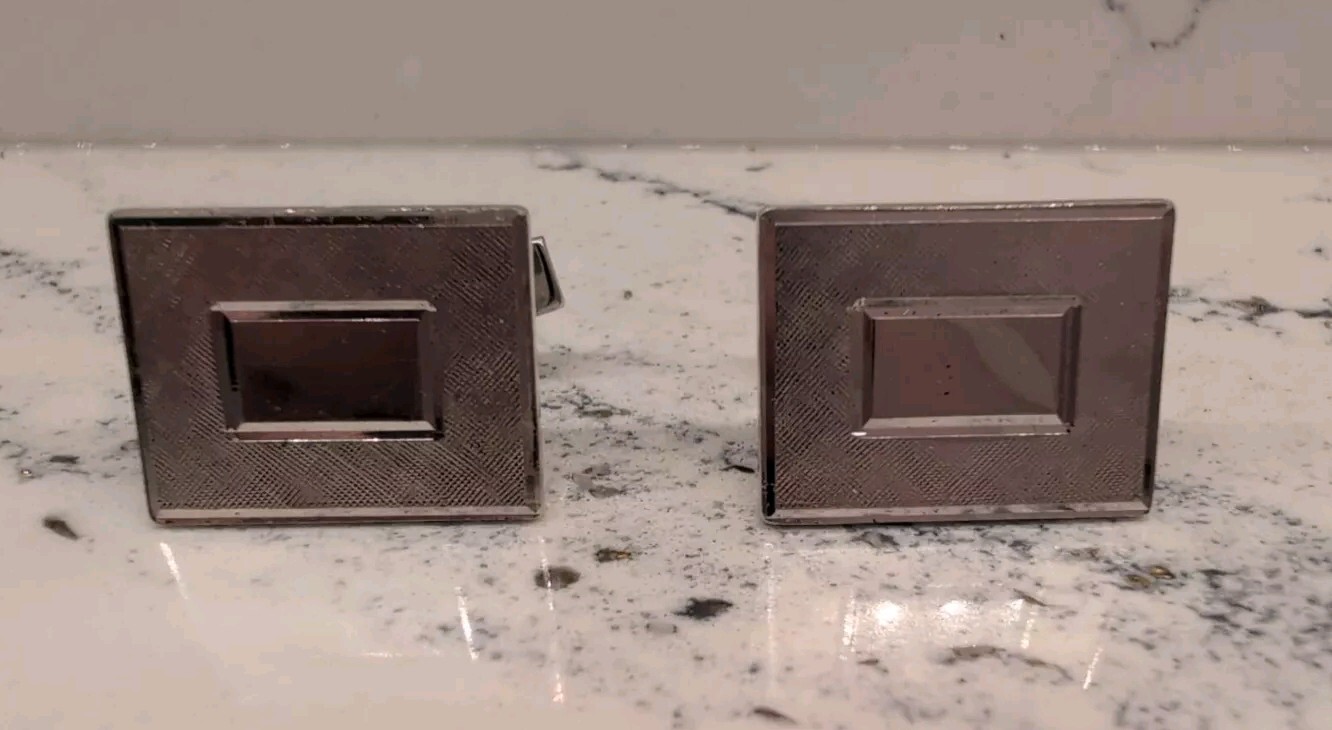 Vintage Sterling Silver Rectangular Engravable Ce… - image 1