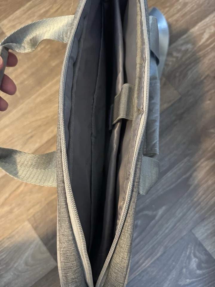 CoolBELL 17.3” Nylon Multi compartment Laptop Bag Briefcase w/shoulder strap - Image 4 of 4