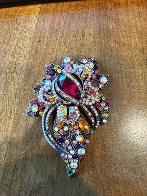 Vintage Signed Joan Rivers Classics Large Purple Pink Crystal Floral Brooch