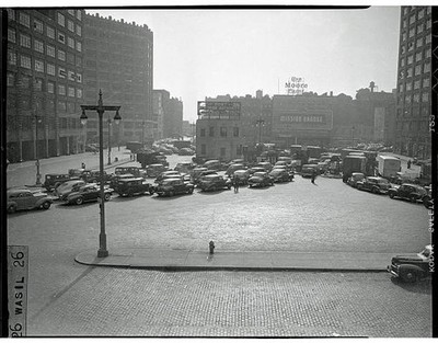 New York Autos converge Holland tunnel 7 3 as thousands headed cou- Old Photo 1
