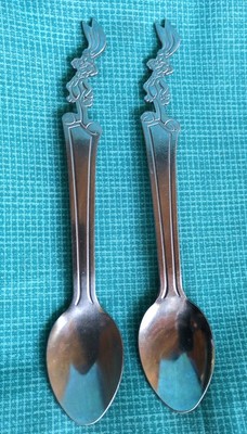 2 Nestle Quik Rabbit Spoons 7.5'' Quick NesQuik