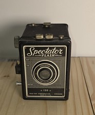Pho-Tak vintage Spectator 120 flash mfg in the 50's roll film metal box camera