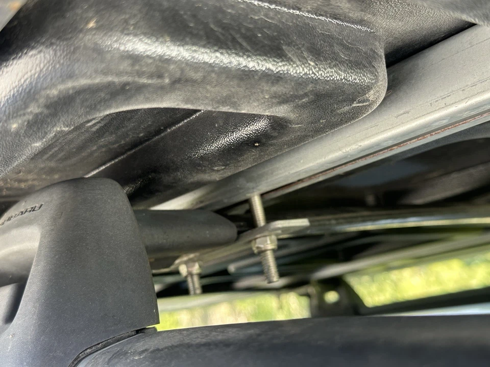 Hard Plastic Shell Pop Up Tent. 4.5 Feet Wide X 7 Feet Long 198 Lbs - Image 2 of 4