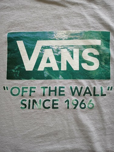 VINTAGE VANS OFF THE WALL T SHIRT..SIZE 